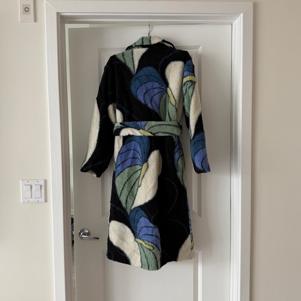 Farm Rio Lovely Anthurium Fleece Coat - Picture 8 of 8